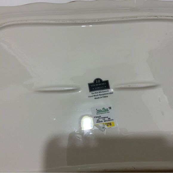 New Ten Strawberry Street Christmas square Platter 16x11.5 in - Picture 3 of 5